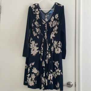 Simply Vera by Vera Wang Blue Floral Long Sleeve Dress. Size: L
